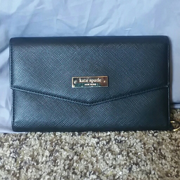kate spade Handbags - Kate Spade Wallet